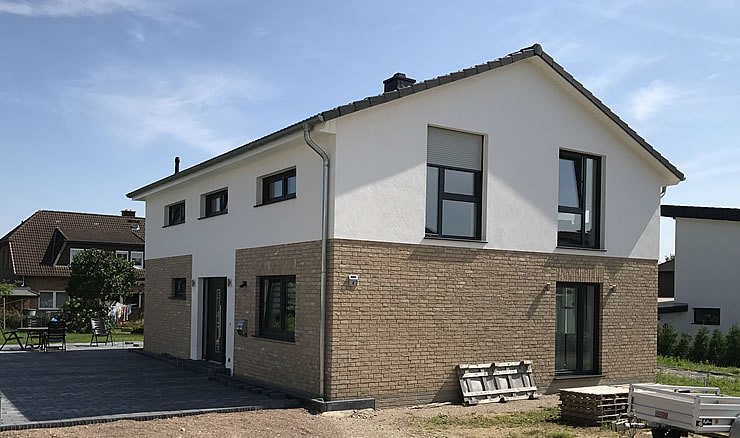 Schlüsselfertiges Bauen und Massivhausbau für Hannover von Ihrem Bauträger für den Raum Hannover: Beißner Hochbau GmbH für den Hausbau in und um Hannover Massivhaus Hausbau Hannover - Ihr Bauträger für schlüsselfertiges Bauen im Raum Hannover ist die Beißner Hochbau GmbH